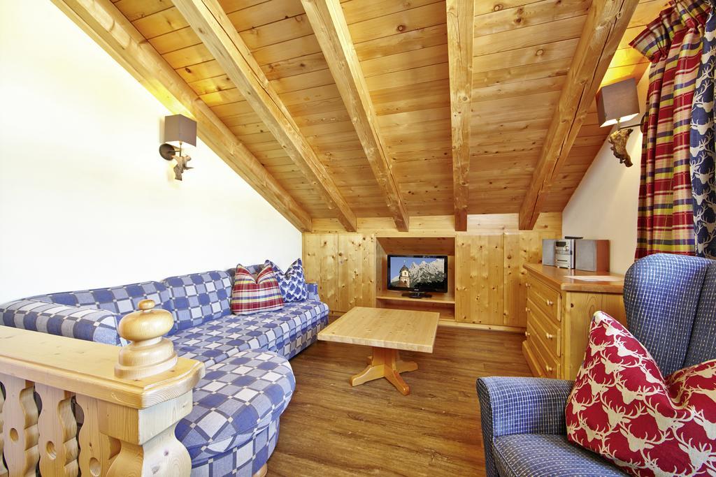 Ferienhaus Magdalena Mittenwald Exterior photo